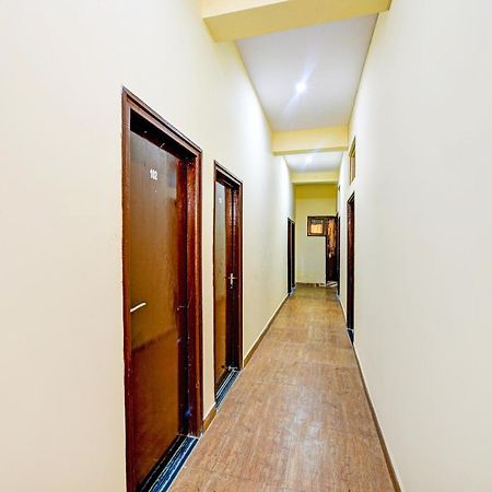 Hotel O Aj Star Hotel 法里达巴德 外观 照片