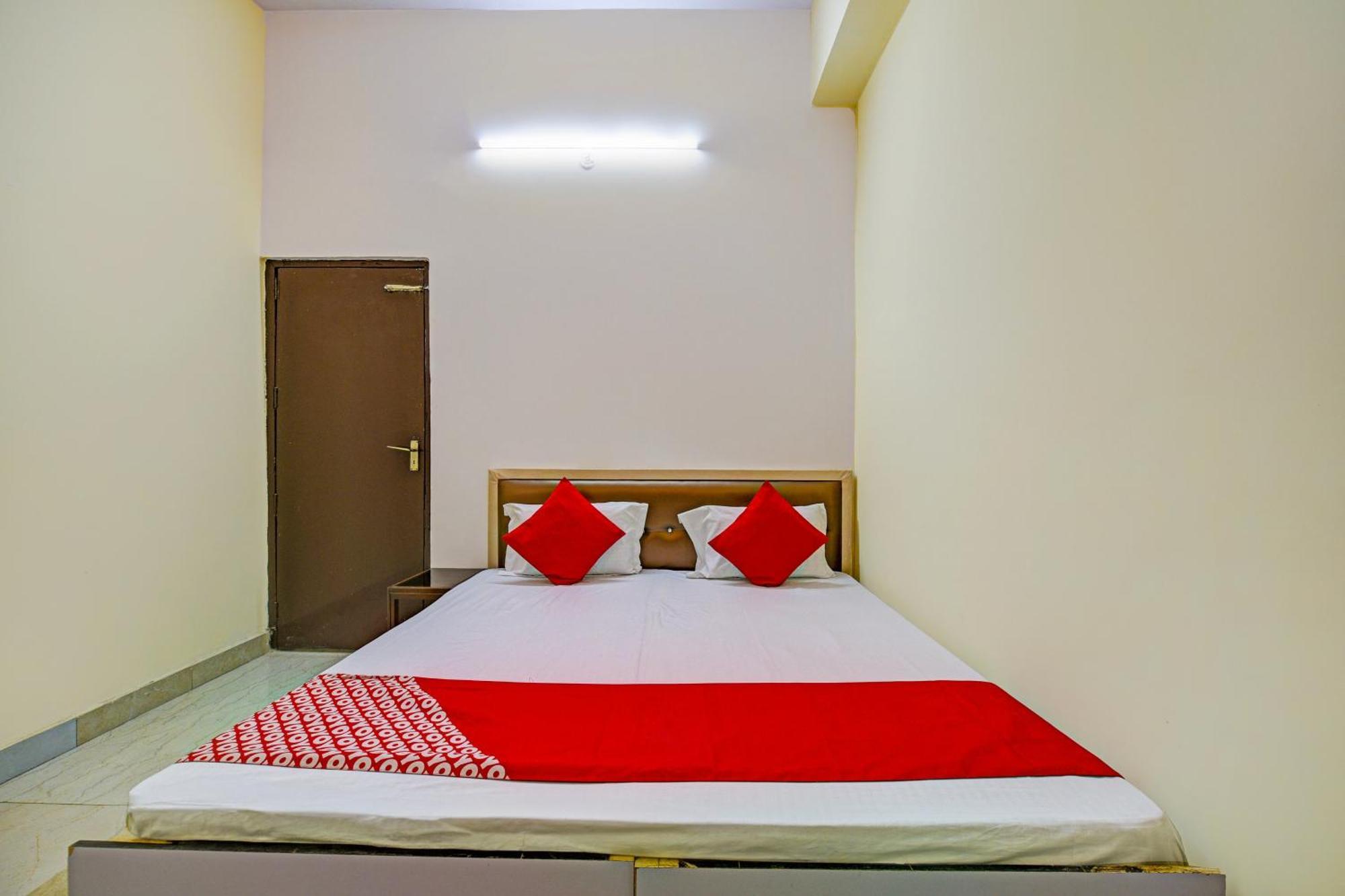 Hotel O Aj Star Hotel 法里达巴德 外观 照片