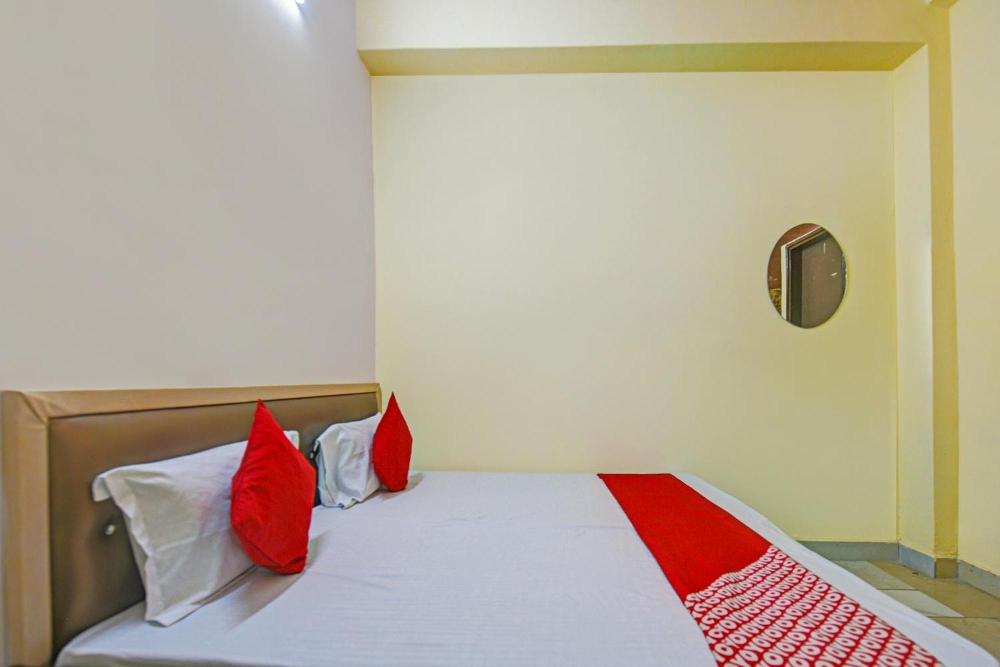 Hotel O Aj Star Hotel 法里达巴德 外观 照片